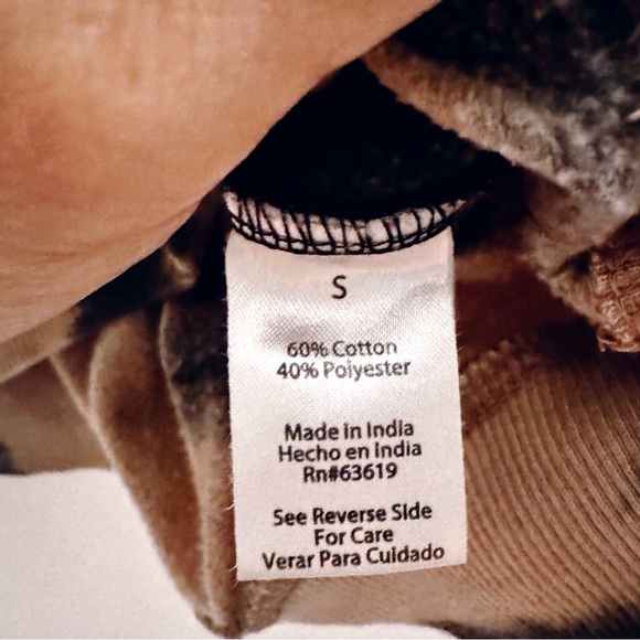 🖤URBAN REBEL Tie-Dye Sweatshirt in Black and Tan Size S - Picture 4 of 6